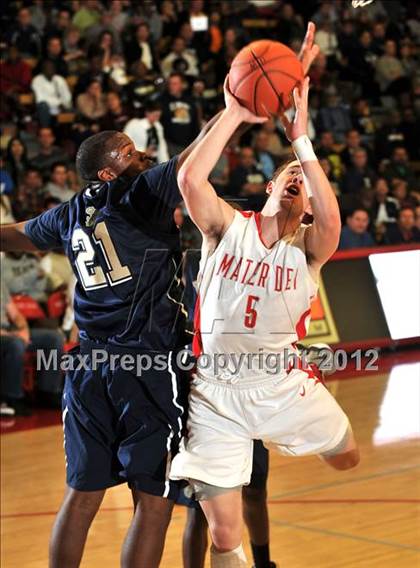 Thumbnail 2 in St. John Bosco @ Mater Dei (Nike Extravaganza) photogallery.