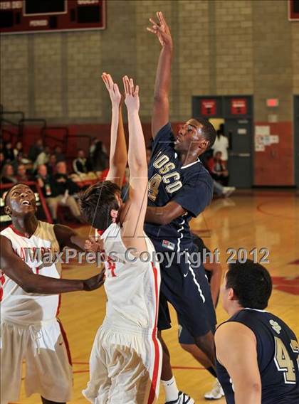 Thumbnail 2 in St. John Bosco @ Mater Dei (Nike Extravaganza) photogallery.