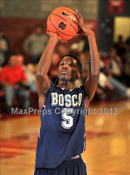 Thumbnail 1 in St. John Bosco @ Mater Dei (Nike Extravaganza) photogallery.
