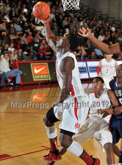 Thumbnail 3 in St. John Bosco @ Mater Dei (Nike Extravaganza) photogallery.