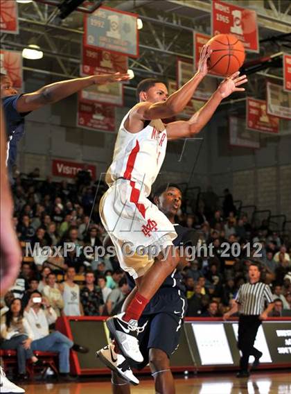 Thumbnail 3 in St. John Bosco @ Mater Dei (Nike Extravaganza) photogallery.