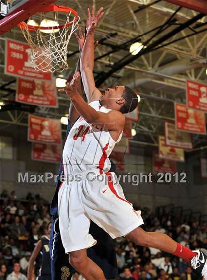 Thumbnail 2 in St. John Bosco @ Mater Dei (Nike Extravaganza) photogallery.