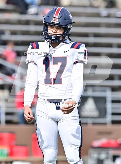 Thumbnail 2 in Tompkins @ North Shore (UIL 6A Regional Playoff) photogallery.