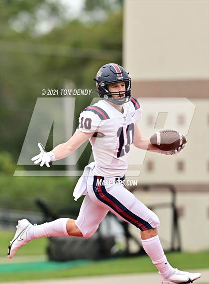 Thumbnail 2 in Tompkins @ North Shore (UIL 6A Regional Playoff) photogallery.
