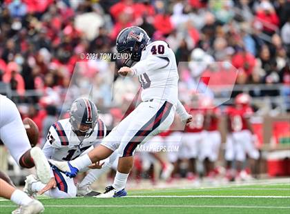 Thumbnail 3 in Tompkins @ North Shore (UIL 6A Regional Playoff) photogallery.