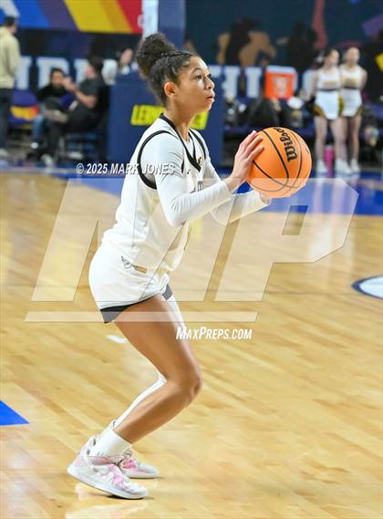 Thumbnail 1 in Gilbert vs. Hamilton (AIA 6A Final) photogallery.