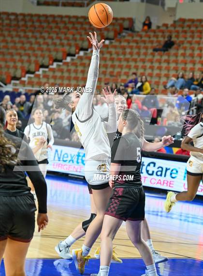 Thumbnail 1 in Gilbert vs. Hamilton (AIA 6A Final) photogallery.
