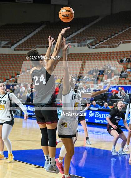 Thumbnail 2 in Gilbert vs. Hamilton (AIA 6A Final) photogallery.
