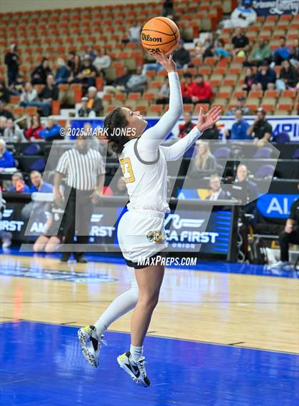 Thumbnail 3 in Gilbert vs. Hamilton (AIA 6A Final) photogallery.