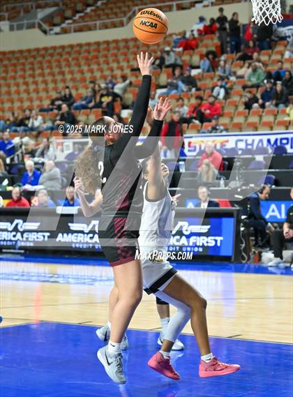 Thumbnail 3 in Gilbert vs. Hamilton (AIA 6A Final) photogallery.