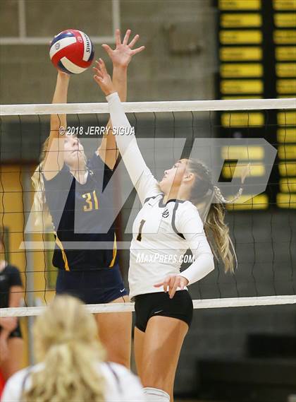 Thumbnail 1 in Oak Ridge @ Del Oro photogallery.