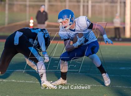 Thumbnail 2 in Sedro-Woolley vs. Hockinson (WIAA 2A Quarterfinal) photogallery.