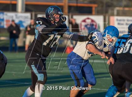 Thumbnail 3 in Sedro-Woolley vs. Hockinson (WIAA 2A Quarterfinal) photogallery.