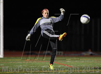 Thumbnail 1 in Penfield vs. Webster Thomas (Section 5 Class AA Semifinal) photogallery.