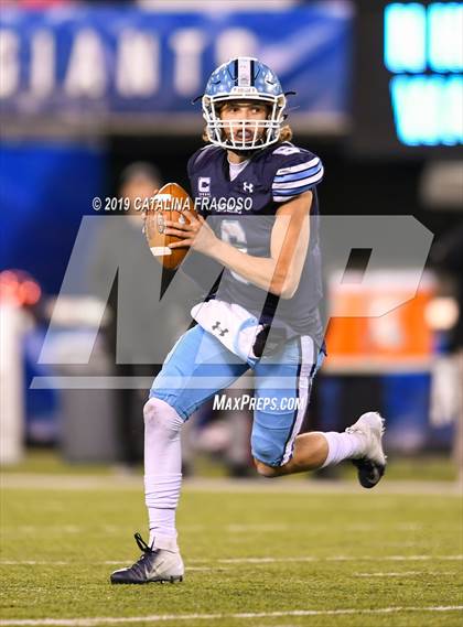 Thumbnail 1 in Wayne Valley vs. Northern Highlands (NJSIAA North Group 4 Regional Final)  photogallery.