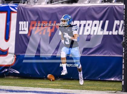 Thumbnail 1 in Wayne Valley vs. Northern Highlands (NJSIAA North Group 4 Regional Final)  photogallery.