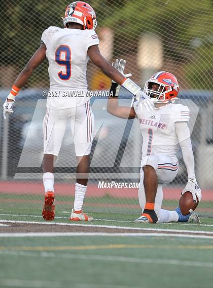Thumbnail 3 in  Westlake @ Crespi photogallery.
