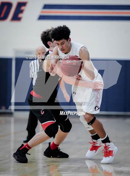 Thumbnail 1 in Chaminade vs Cleveland photogallery.
