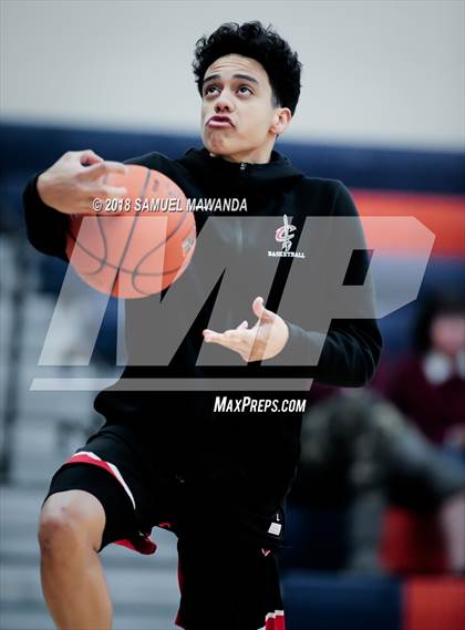Thumbnail 3 in Chaminade vs Cleveland photogallery.