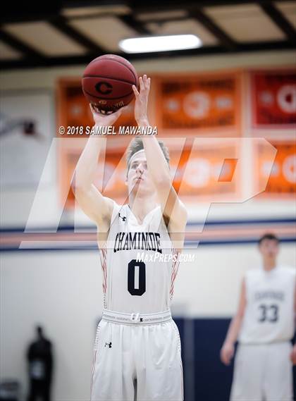 Thumbnail 2 in Chaminade vs Cleveland photogallery.