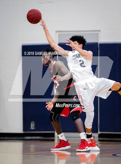Thumbnail 3 in Chaminade vs Cleveland photogallery.