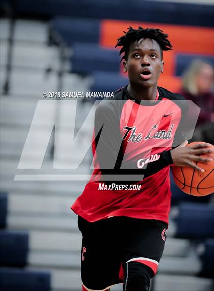 Thumbnail 1 in Chaminade vs Cleveland photogallery.