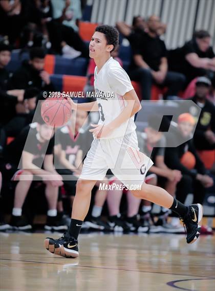Thumbnail 3 in Chaminade vs Cleveland photogallery.