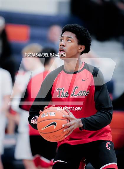 Thumbnail 2 in Chaminade vs Cleveland photogallery.