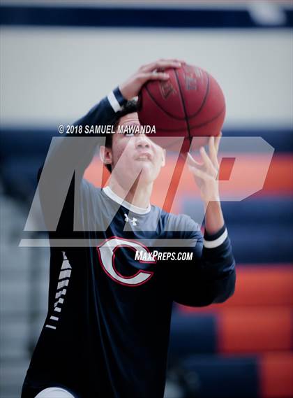 Thumbnail 3 in Chaminade vs Cleveland photogallery.