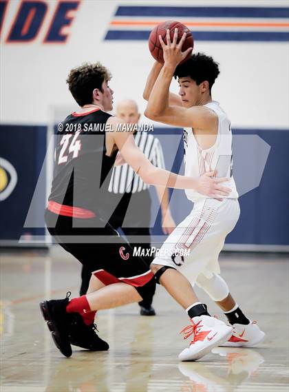 Thumbnail 3 in Chaminade vs Cleveland photogallery.