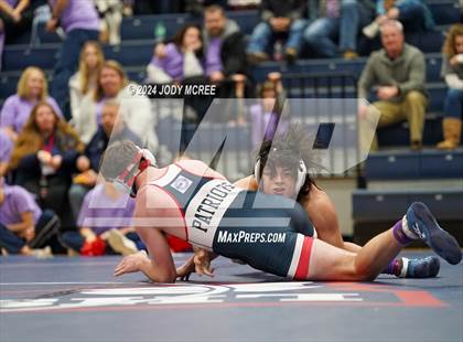 Thumbnail 1 in DeSoto Central vs Lewisburg photogallery.