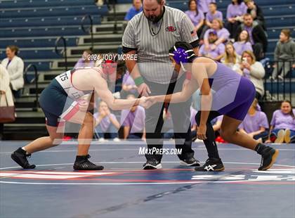 Thumbnail 2 in DeSoto Central vs Lewisburg photogallery.