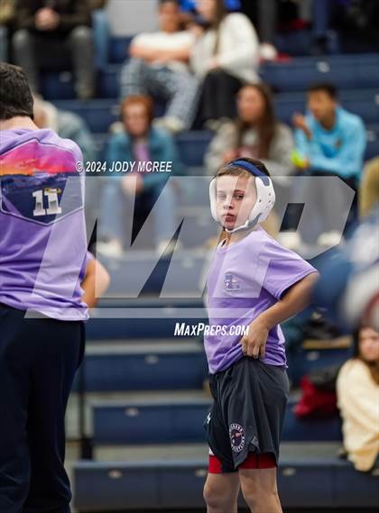 Thumbnail 3 in DeSoto Central vs Lewisburg photogallery.