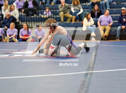 Thumbnail 1 in DeSoto Central vs Lewisburg photogallery.