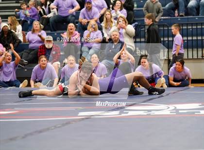 Thumbnail 2 in DeSoto Central vs Lewisburg photogallery.