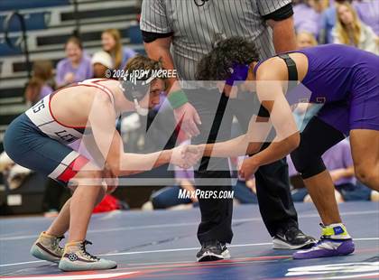 Thumbnail 1 in DeSoto Central vs Lewisburg photogallery.