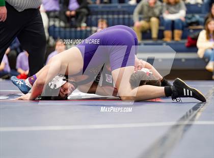 Thumbnail 3 in DeSoto Central vs Lewisburg photogallery.