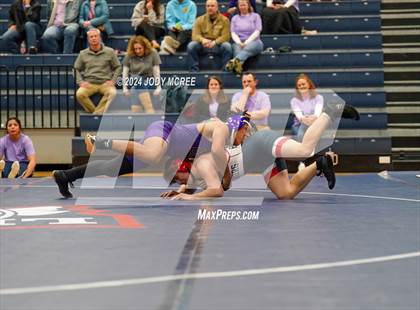 Thumbnail 2 in DeSoto Central vs Lewisburg photogallery.