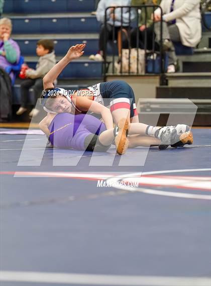 Thumbnail 3 in DeSoto Central vs Lewisburg photogallery.