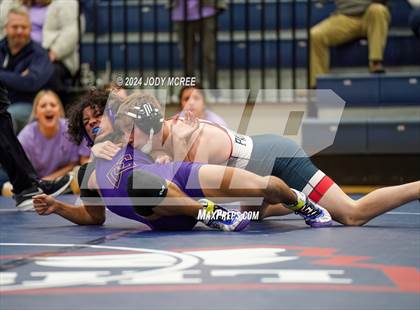 Thumbnail 1 in DeSoto Central vs Lewisburg photogallery.
