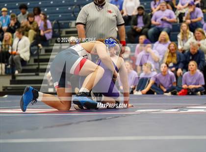 Thumbnail 2 in DeSoto Central vs Lewisburg photogallery.