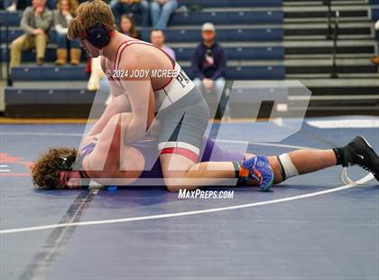Thumbnail 1 in DeSoto Central vs Lewisburg photogallery.