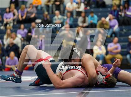 Thumbnail 1 in DeSoto Central vs Lewisburg photogallery.