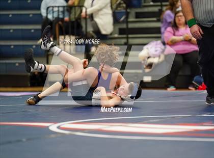 Thumbnail 2 in DeSoto Central vs Lewisburg photogallery.