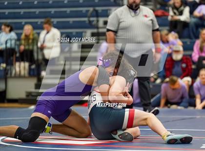 Thumbnail 2 in DeSoto Central vs Lewisburg photogallery.