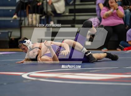 Thumbnail 2 in DeSoto Central vs Lewisburg photogallery.
