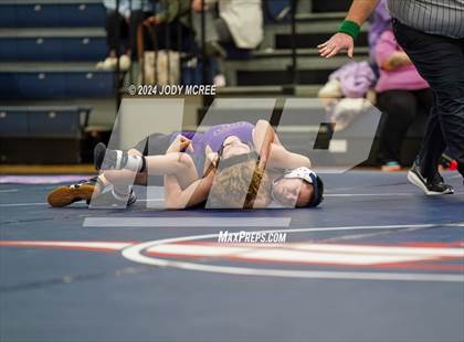 Thumbnail 1 in DeSoto Central vs Lewisburg photogallery.