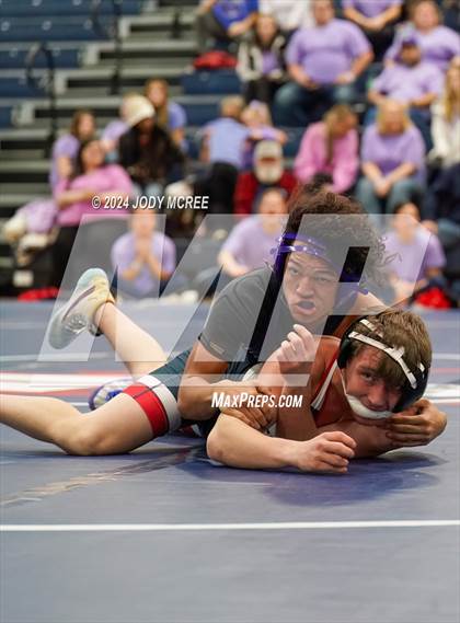 Thumbnail 3 in DeSoto Central vs Lewisburg photogallery.