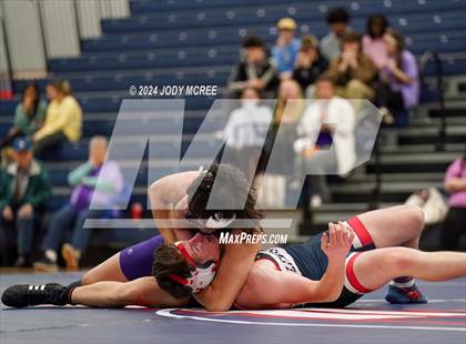 Thumbnail 2 in DeSoto Central vs Lewisburg photogallery.