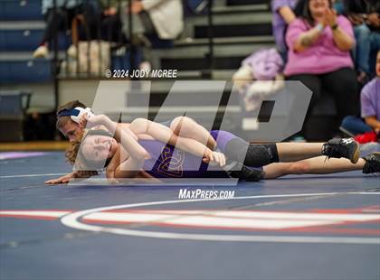 Thumbnail 1 in DeSoto Central vs Lewisburg photogallery.